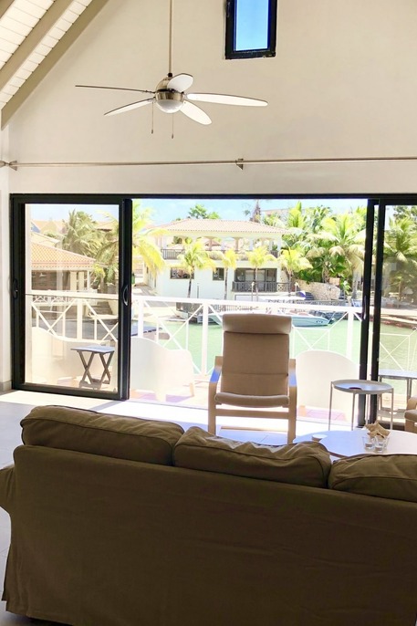 Caribbean Court 437 - Zicht naar buiten