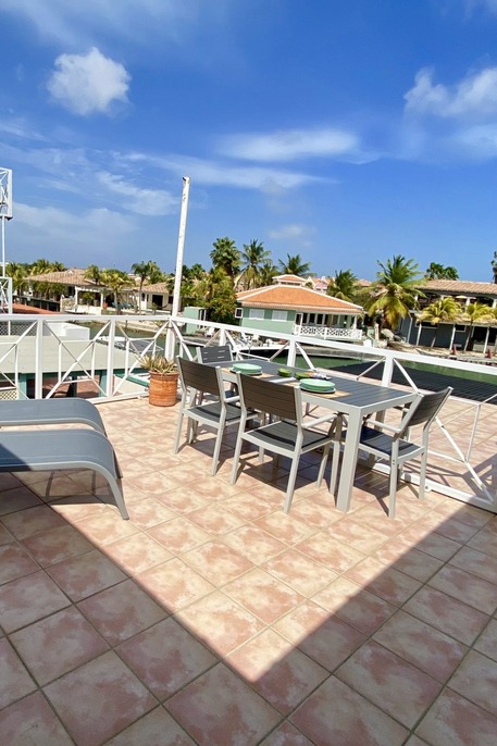 Caribbean Court 437 - Zicht op terras